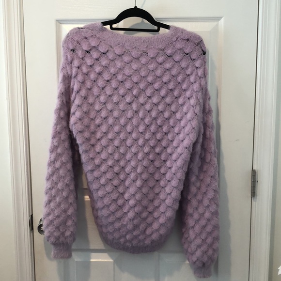 Andrew Marc Lilac Sweater - Picture 2 of 2